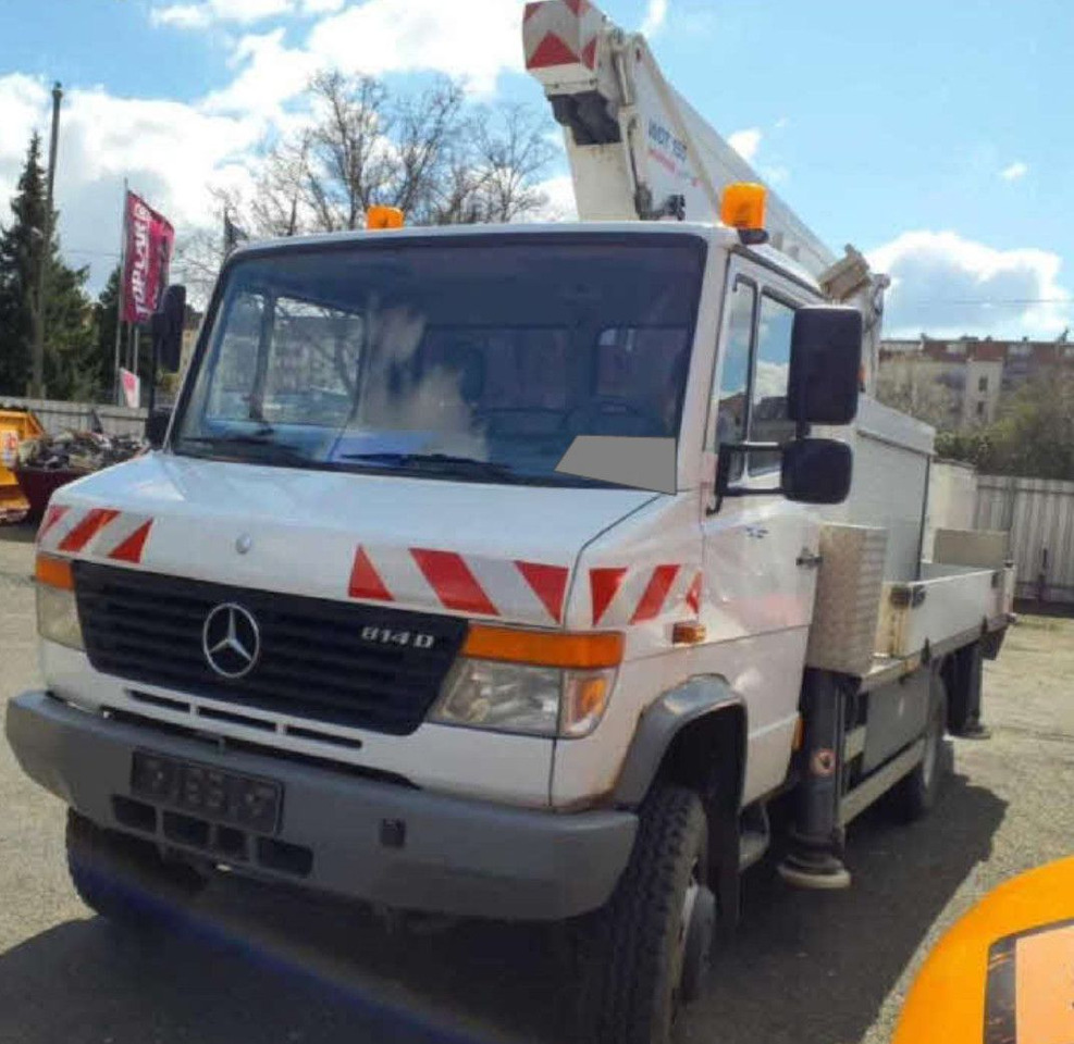 Mercedes-Benz VARIO 814D HUBARBEITS WUMAG 155T 4X4 ALLRAD - Caminhão com plataforma aérea: foto 2 Mercedes-Benz VARIO 814D HUBARBEITS WUMAG 155T 4X4 ALLRAD - Caminhão com plataforma aérea: foto 2