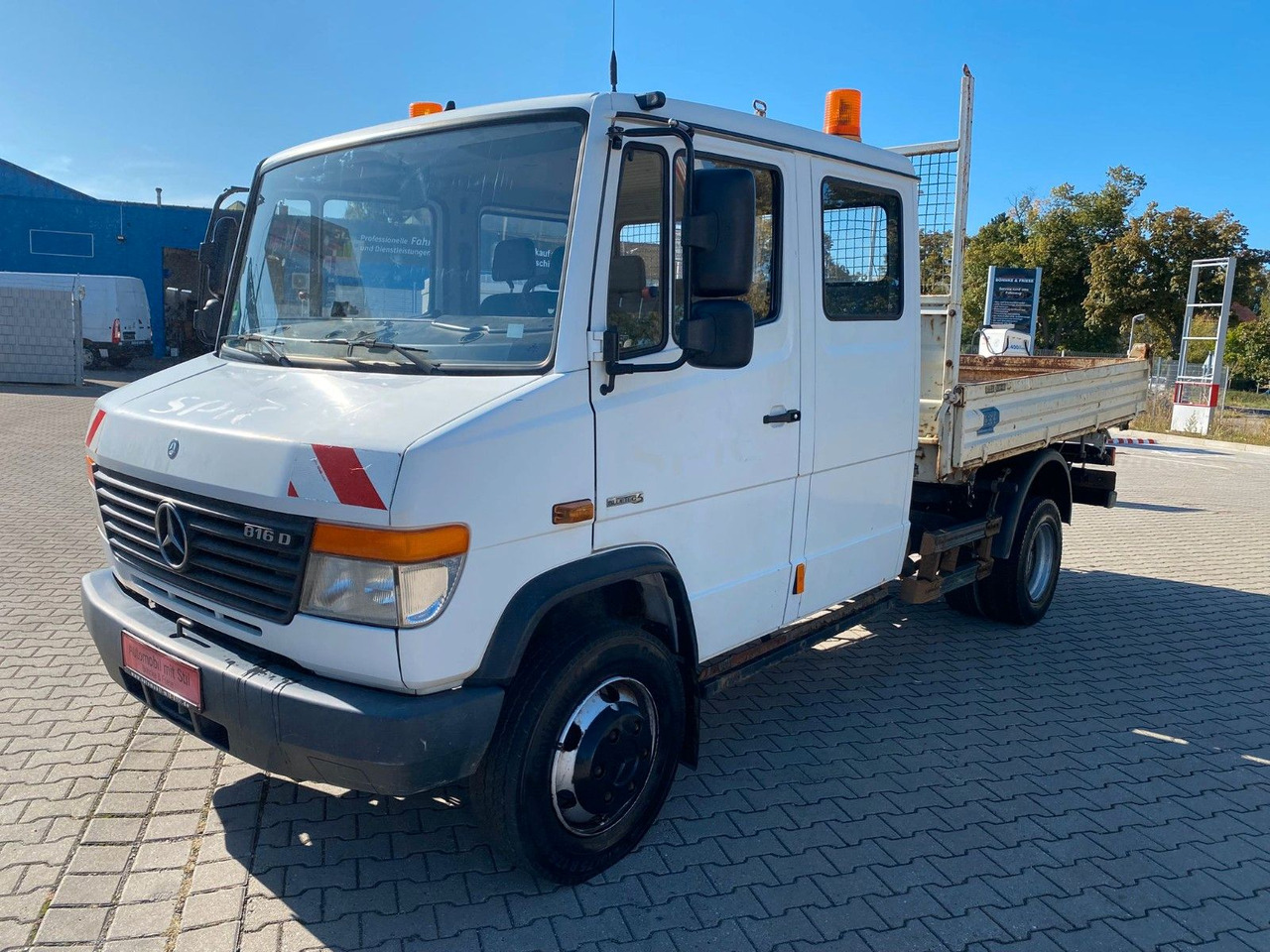 Mercedes-Benz VARIO 816D Doka 3 Seiten Kipper Meiller - Carrinha basculante, Carrinha cabine dupla: foto 3 Mercedes-Benz VARIO 816D Doka 3 Seiten Kipper Meiller - Carrinha basculante, Carrinha cabine dupla: foto 3