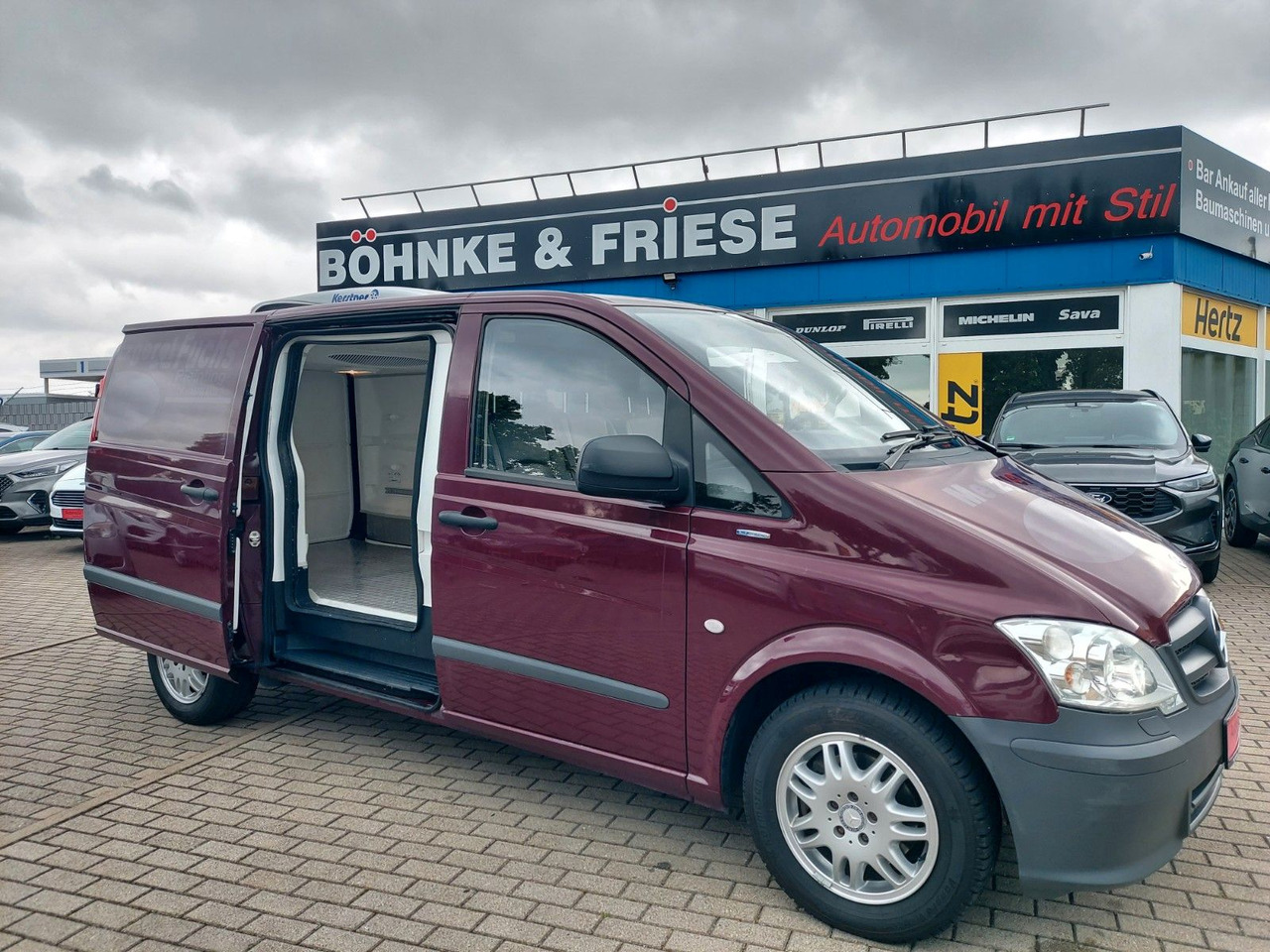 Mercedes-Benz Vito 116 CDI Lang Kühler Cooler KERSTNER 220V - Carrinha frigorífica: foto 1 Mercedes-Benz Vito 116 CDI Lang Kühler Cooler KERSTNER 220V - Carrinha frigorífica: foto 1