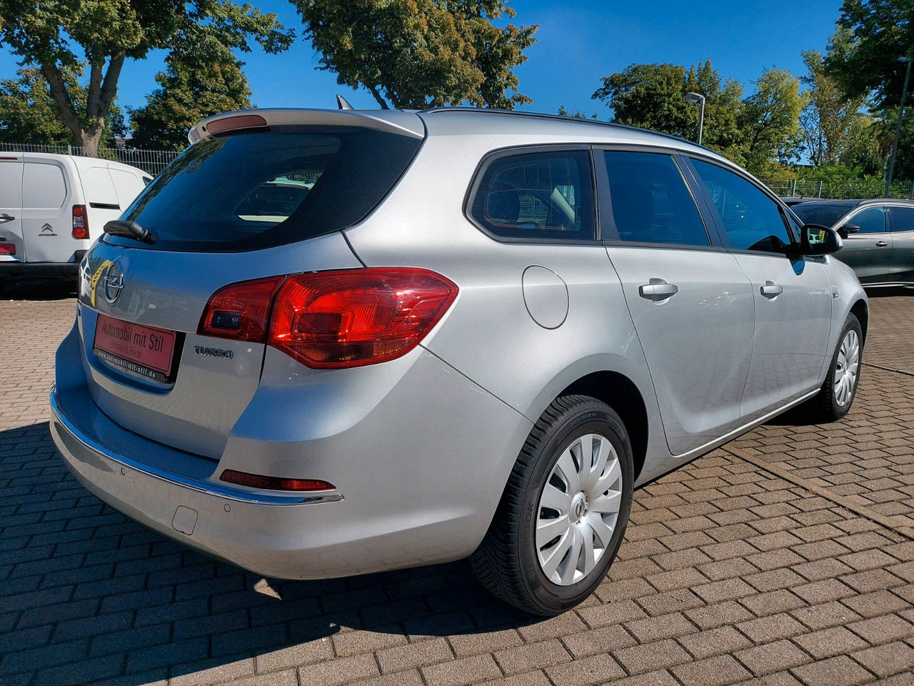 Opel Astra J Sports Tourer Navi Klima Sitzheizung - Carrinha: foto 4 Opel Astra J Sports Tourer Navi Klima Sitzheizung - Carrinha: foto 4