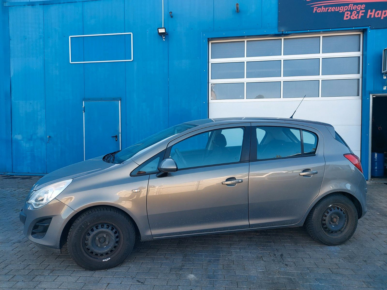 Opel Corsa D Edition Klima - Automóvel: foto 3 Opel Corsa D Edition Klima - Automóvel: foto 3