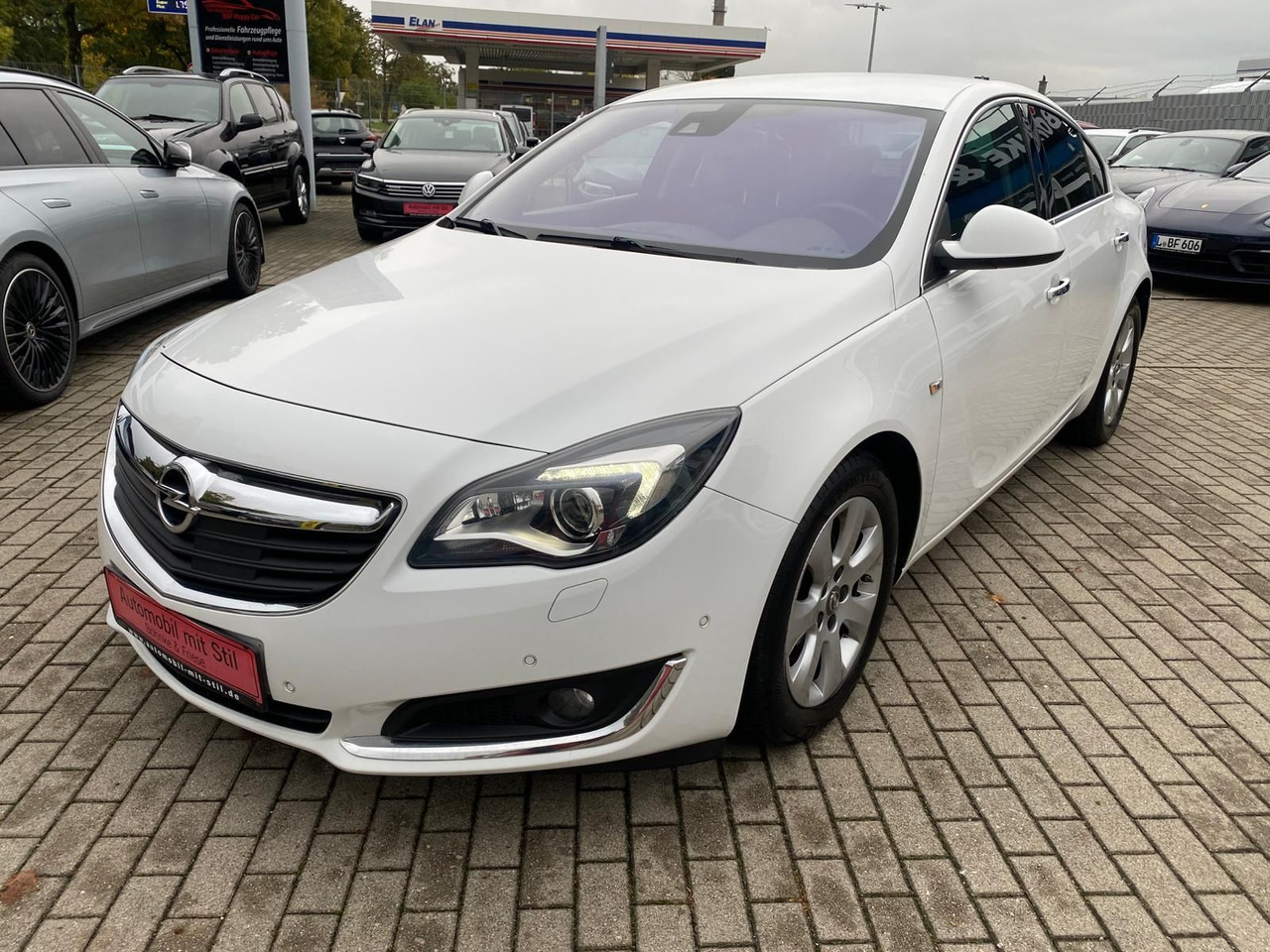 Opel Insignia A Lim. Automatik Leder Navi Xenon Led - Sedan: foto 2 Opel Insignia A Lim. Automatik Leder Navi Xenon Led - Sedan: foto 2