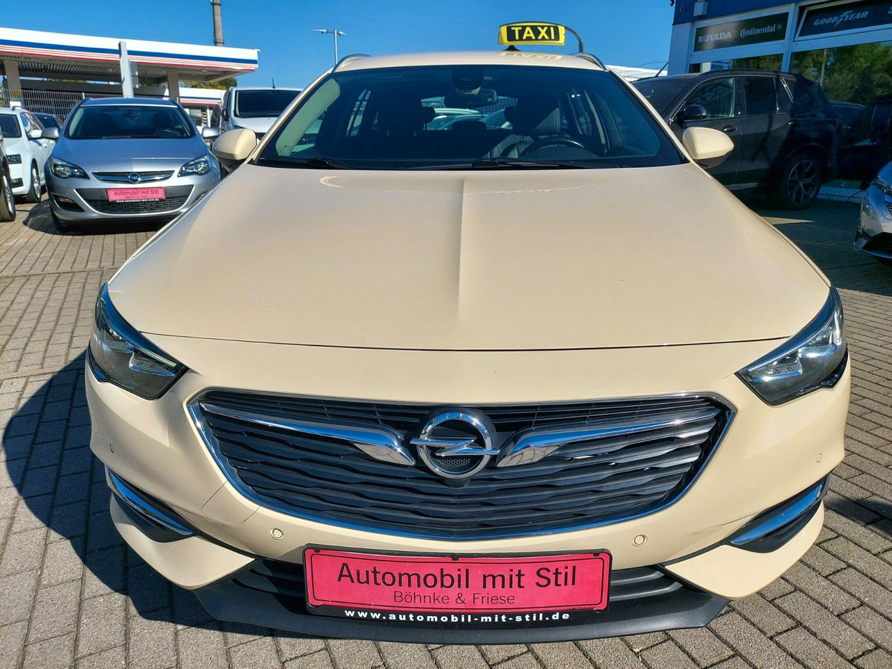Opel Insignia B Sports Tourer Autom. Innovation Taxi - Carrinha: foto 2 Opel Insignia B Sports Tourer Autom. Innovation Taxi - Carrinha: foto 2