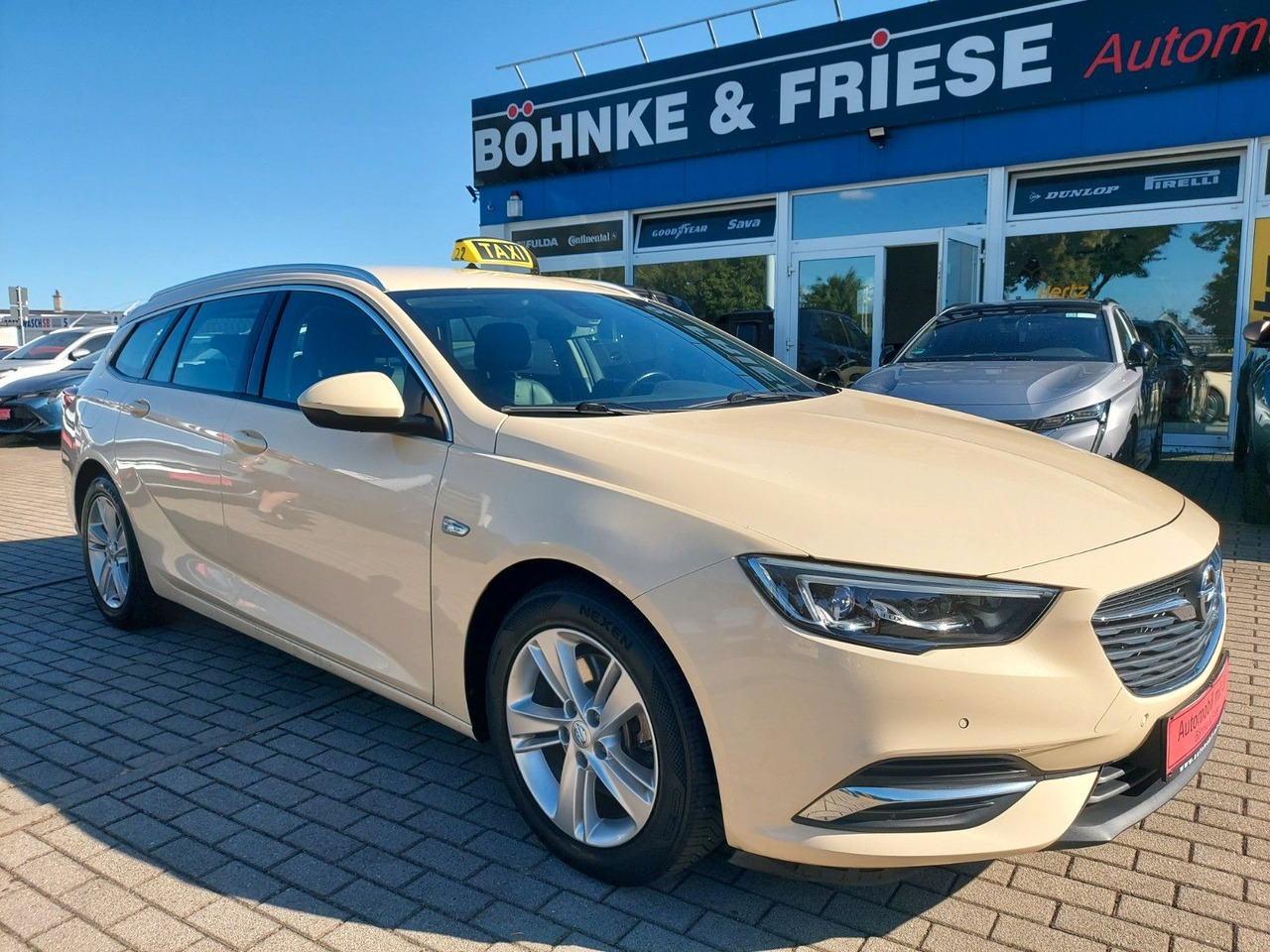 Opel Insignia B Sports Tourer Autom. Innovation Taxi - Carrinha: foto 1 Opel Insignia B Sports Tourer Autom. Innovation Taxi - Carrinha: foto 1