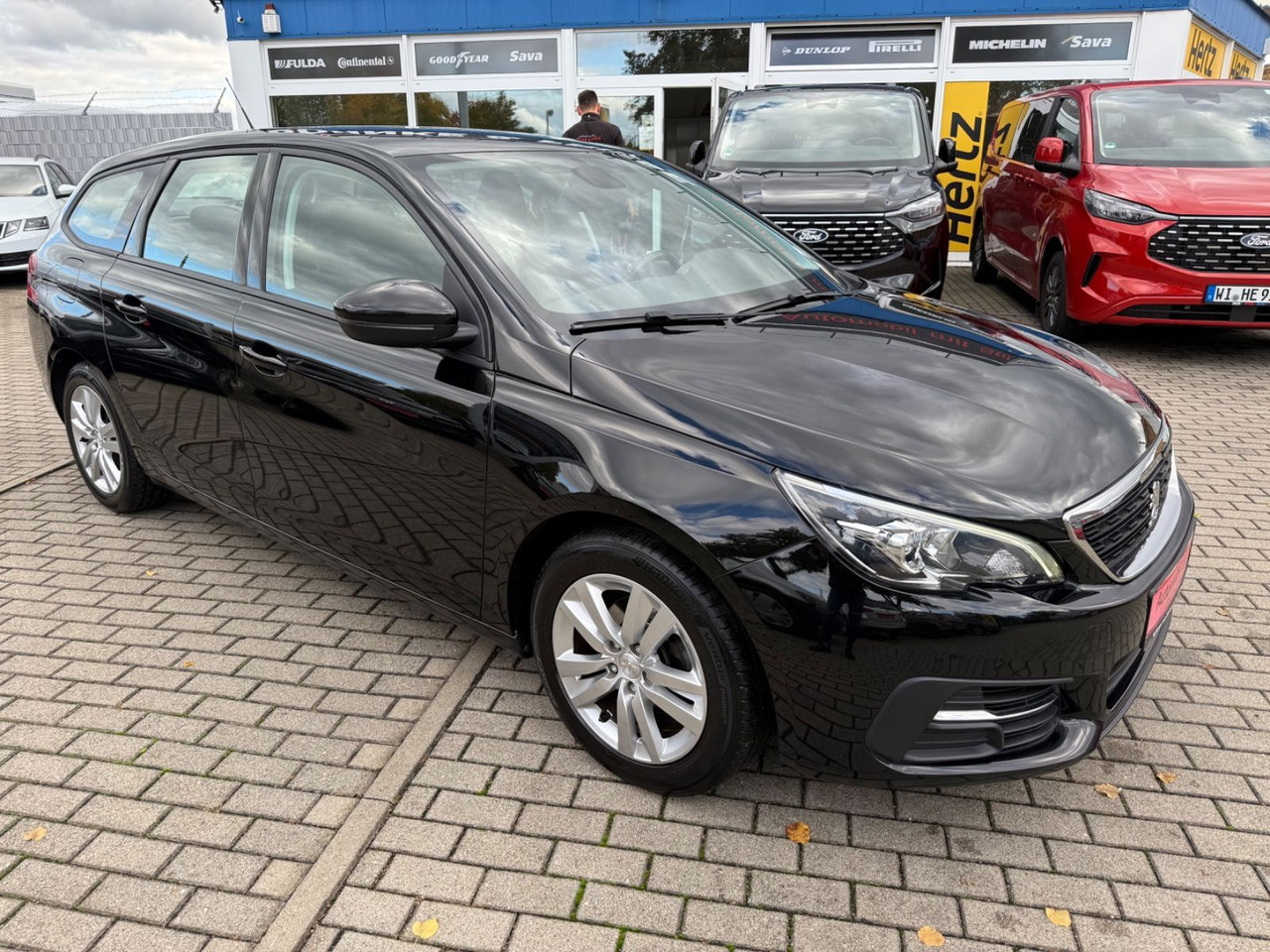 Peugeot 308 SW Active TEMPOMAT NAVI KLIMAA NAVI - Carrinha: foto 2 Peugeot 308 SW Active TEMPOMAT NAVI KLIMAA NAVI - Carrinha: foto 2