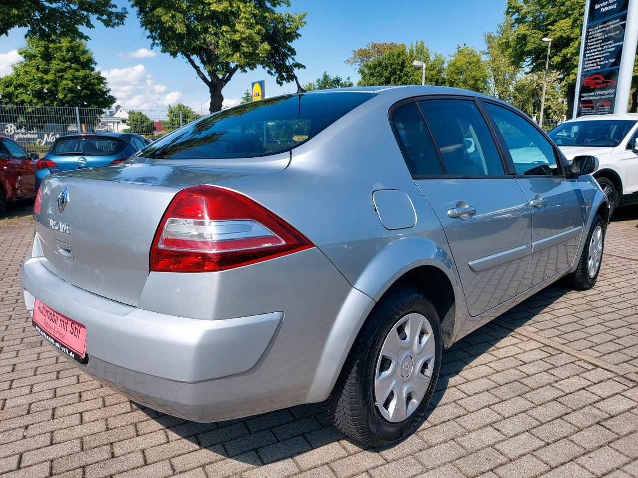 Renault Megane II Classic Lim. Avantage Klima Allwetter - Sedan: foto 5 Renault Megane II Classic Lim. Avantage Klima Allwetter - Sedan: foto 5