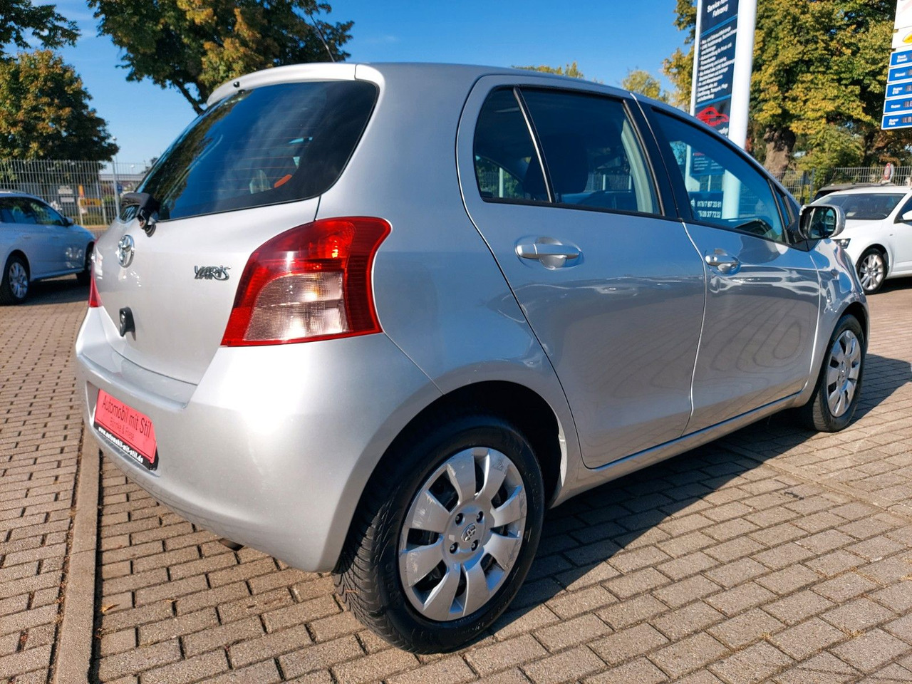 Toyota Yaris Sol Klima - Automóvel: foto 5 Toyota Yaris Sol Klima - Automóvel: foto 5