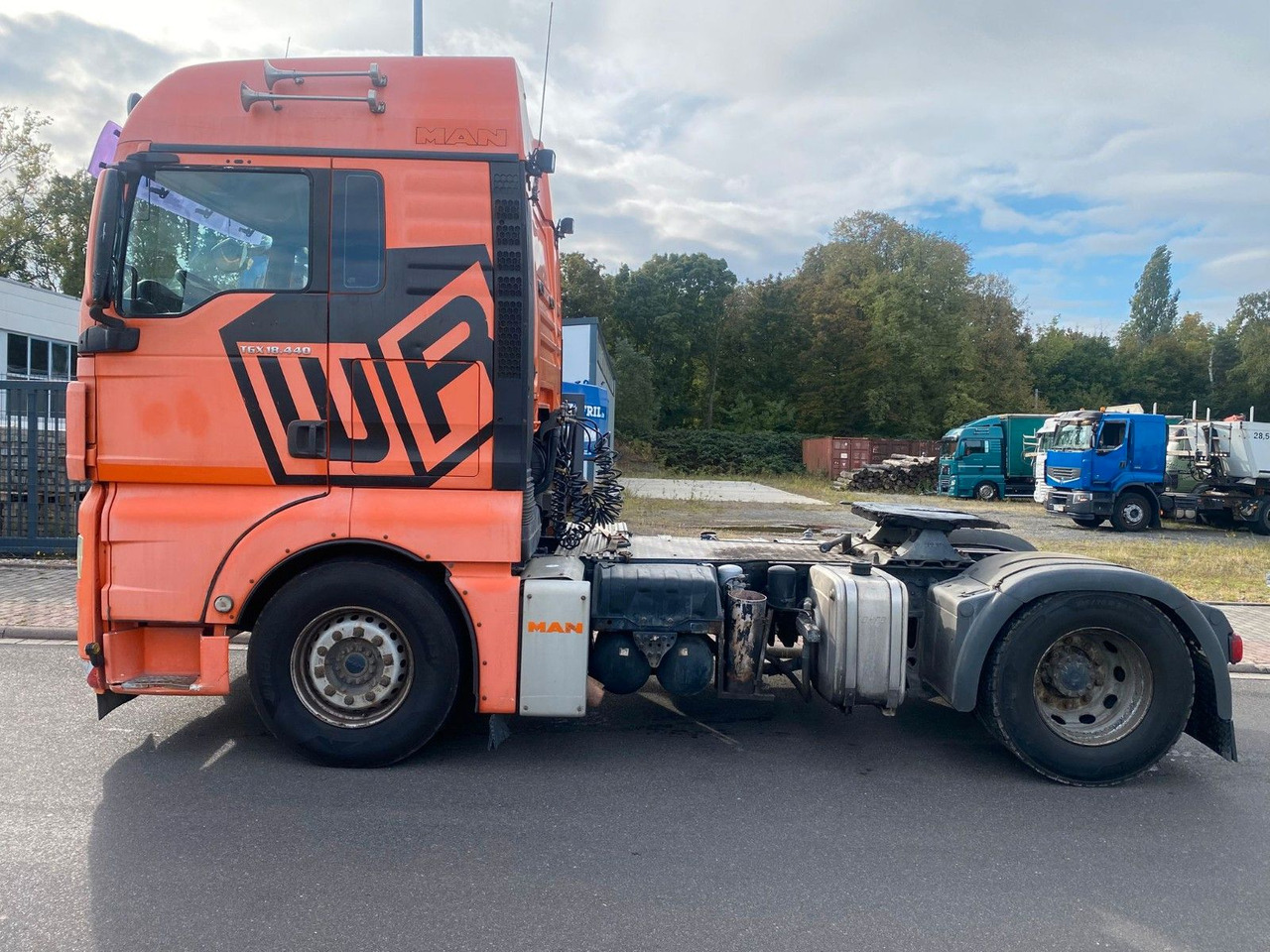 MAN TGX 18.440 4x2 KIPPHYDRAULIK - Tractor: foto 1 MAN TGX 18.440 4x2 KIPPHYDRAULIK - Tractor: foto 1