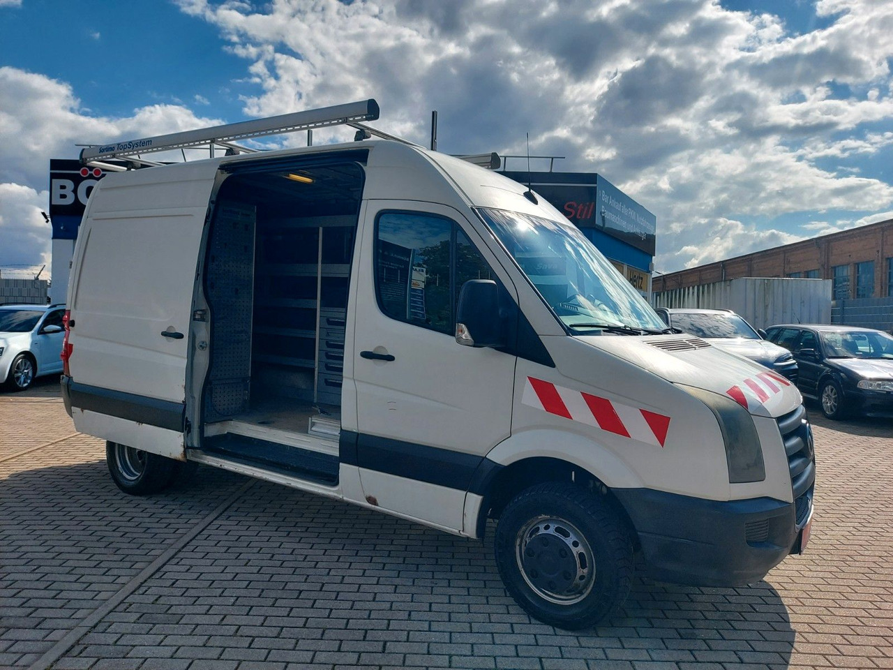 Volkswagen Crafter Kasten 50 mittel lang L2H2 Hoch Standhei - Furgão: foto 1 Volkswagen Crafter Kasten 50 mittel lang L2H2 Hoch Standhei - Furgão: foto 1