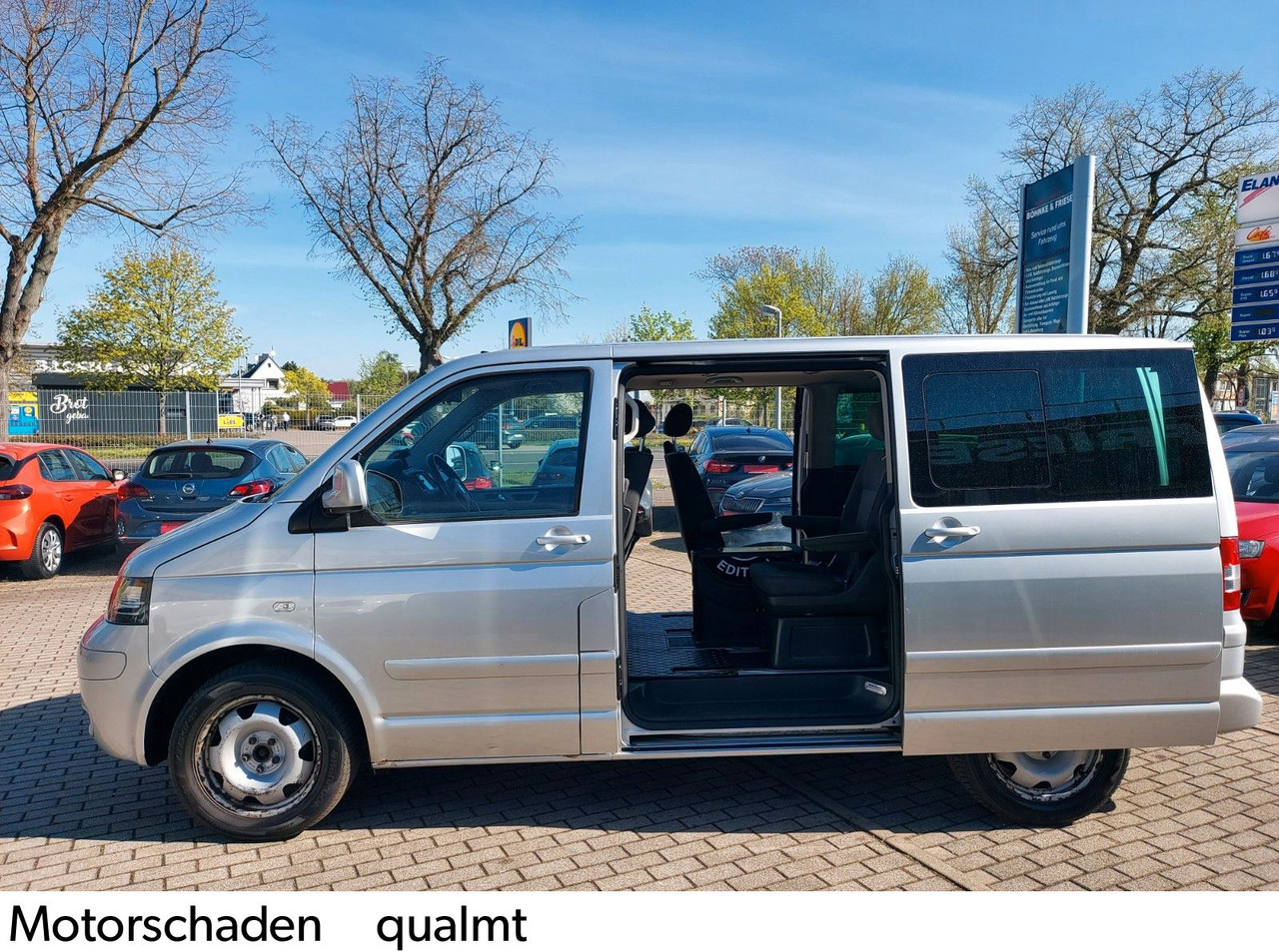 Volkswagen T5 Multivan Bus Comfortline 7 Sitze SHZ AHK Volkswagen T5 Multivan Bus Comfortline 7 Sitze SHZ AHK - Minibus, Furgão de passageiros: foto 1 Volkswagen T5 Multivan Bus Comfortline 7 Sitze SHZ AHK Volkswagen T5 Multivan Bus Comfortline 7 Sitze SHZ AHK - Minibus, Furgão de passageiros: foto 1