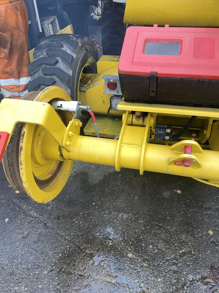 Neotec RRV Road-Rail Haulotte - Plataforma articulada: foto 5 Neotec RRV Road-Rail Haulotte - Plataforma articulada: foto 5