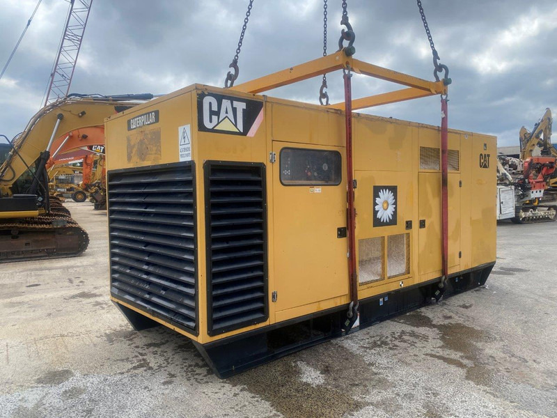 Caterpillar 3412C 900 KVA 900 F - Gerador elétrico: foto 2 Caterpillar 3412C 900 KVA 900 F - Gerador elétrico: foto 2