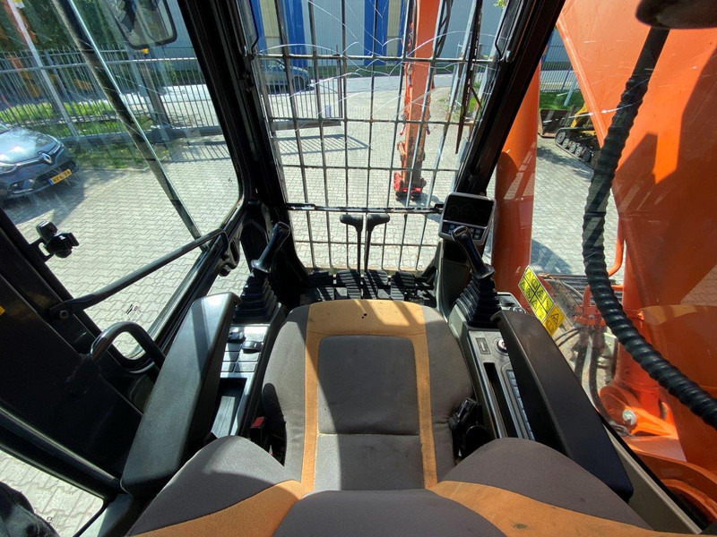 Doosan DX 255 LC NVT - Escavadora de rastos: foto 5 Doosan DX 255 LC NVT - Escavadora de rastos: foto 5
