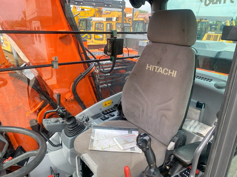 Hitachi ZX170W-6 NVT - Escavadeira de rodas: foto 5 Hitachi ZX170W-6 NVT - Escavadeira de rodas: foto 5