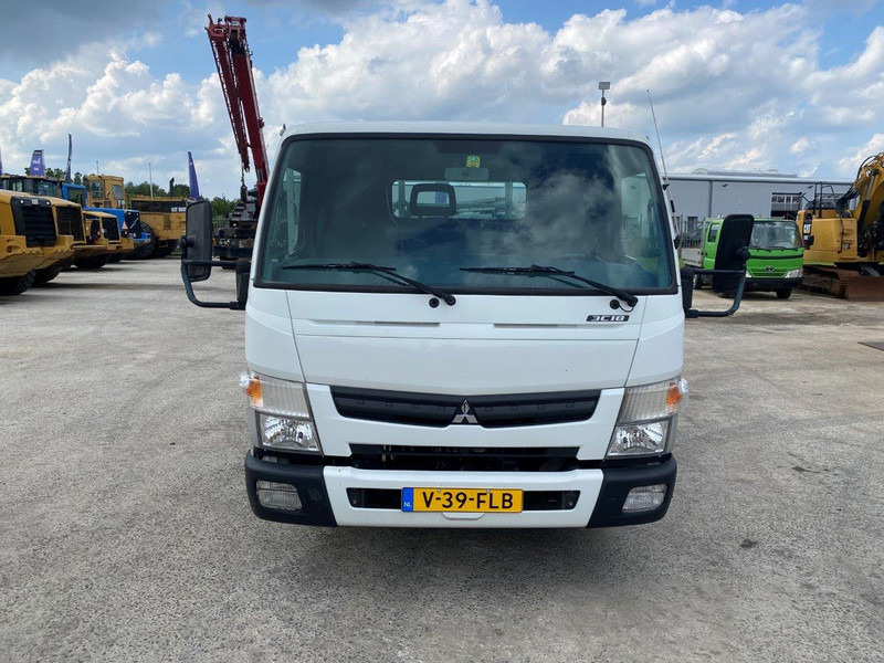 Mitsubishi Fuso Canter 3C18 NVT - Máquina de construção: foto 4 Mitsubishi Fuso Canter 3C18 NVT - Máquina de construção: foto 4