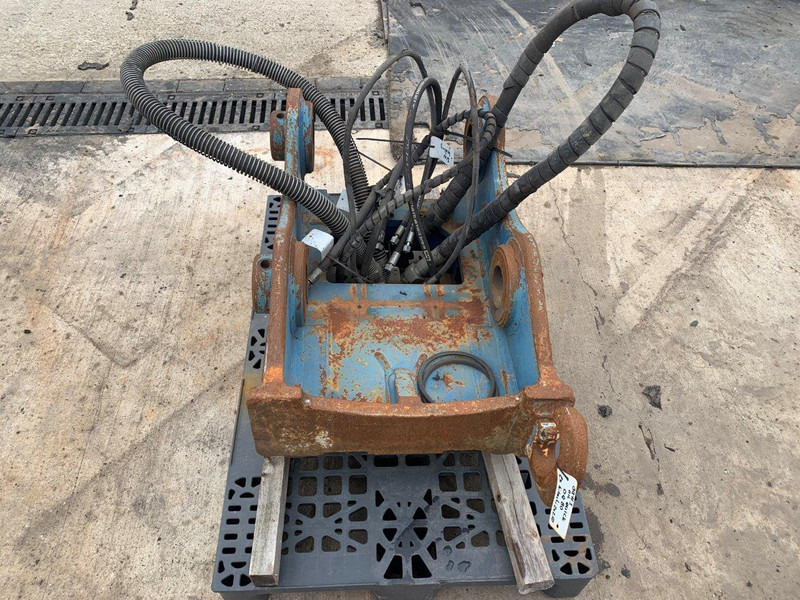 Oil Quick OQ 80 - Acoplamento rápido: foto 2 Oil Quick OQ 80 - Acoplamento rápido: foto 2