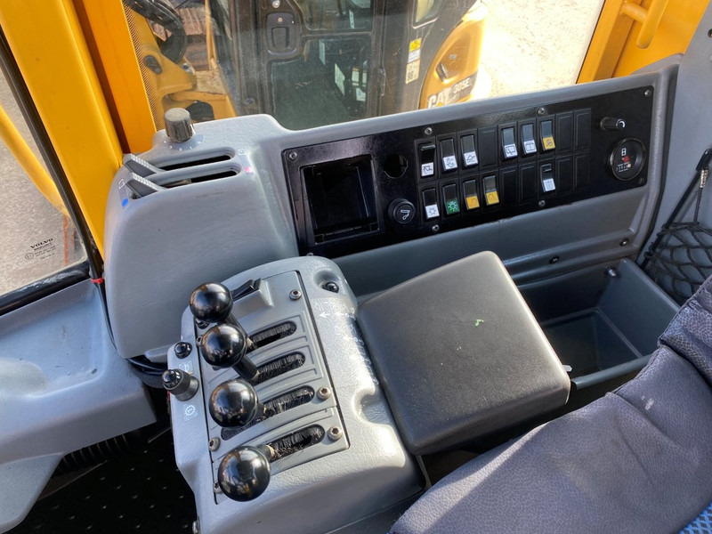 Volvo L90E NVT - Pá carregadora de rodas: foto 5 Volvo L90E NVT - Pá carregadora de rodas: foto 5