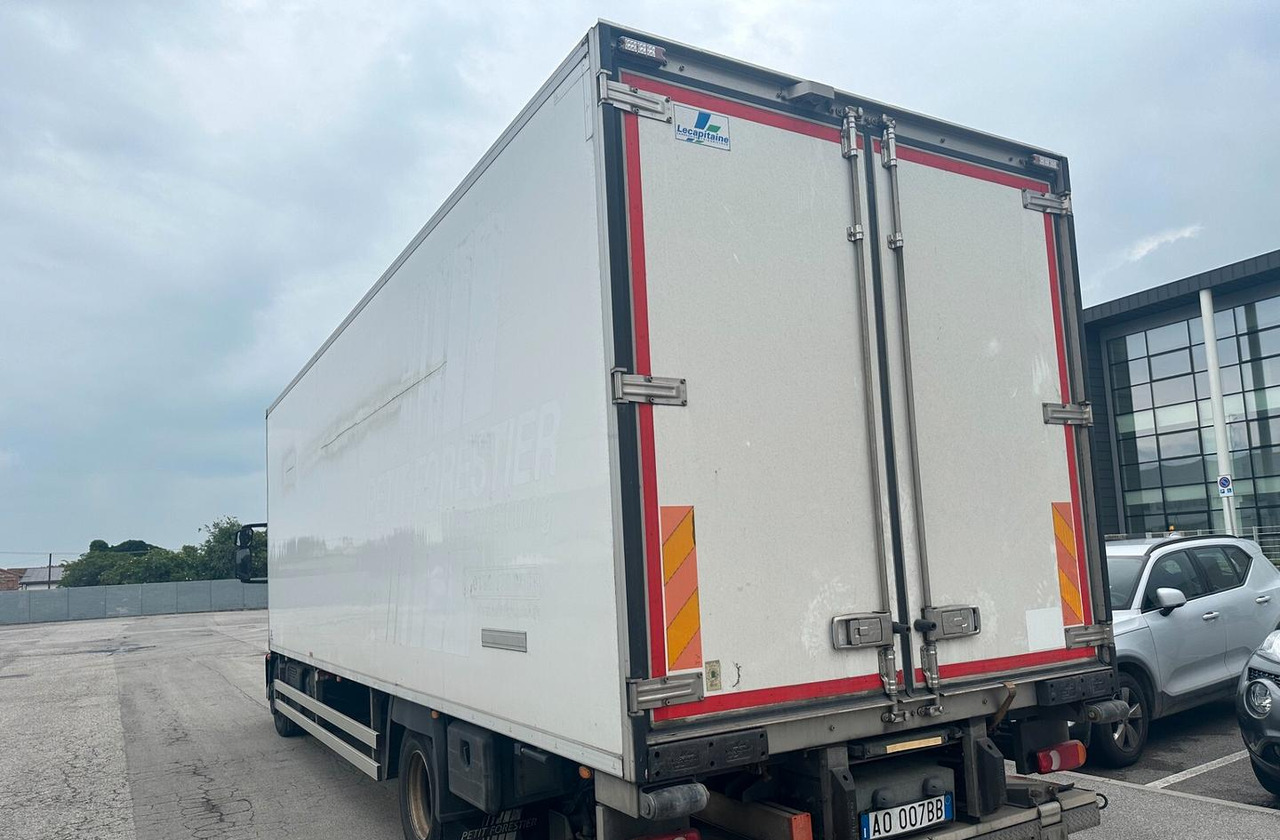IVECO 160E25 FURGONE ISOTERMICO E GRUPPO FRIGO CON - Camião frigorífico: foto 4 IVECO 160E25 FURGONE ISOTERMICO E GRUPPO FRIGO CON - Camião frigorífico: foto 4