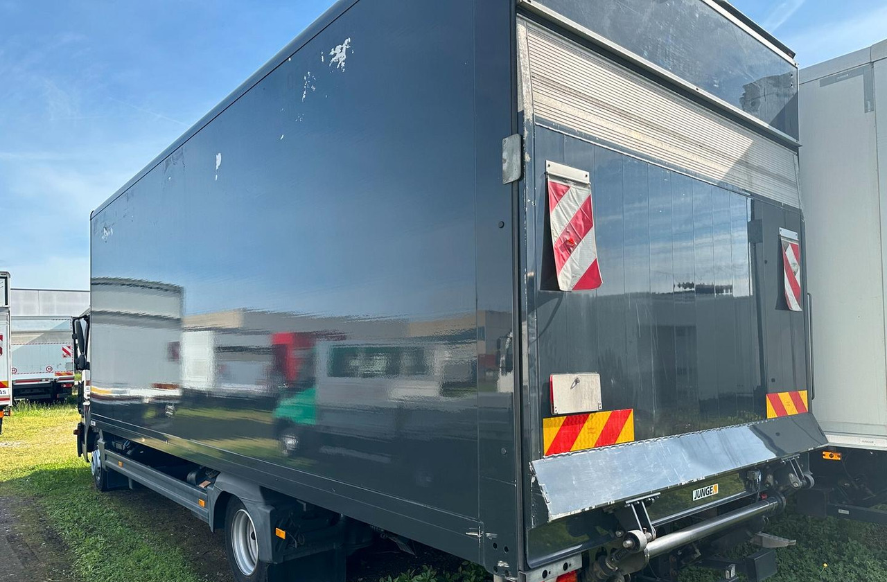 MERCEDES 818 FURGONE 7 MT E SPONDA EURO 6 - Camião furgão: foto 3 MERCEDES 818 FURGONE 7 MT E SPONDA EURO 6 - Camião furgão: foto 3