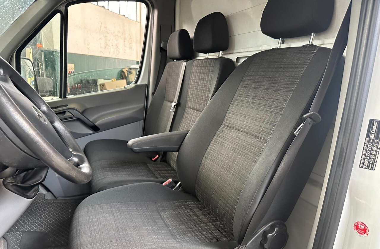 Carrinha de lona Mercedes Benz 211 centina euro 6: foto 9