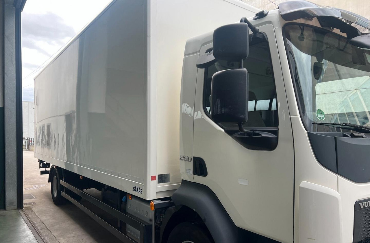 VOLVO FL 250 euro 6 sponda - Camião furgão: foto 5 VOLVO FL 250 euro 6 sponda - Camião furgão: foto 5