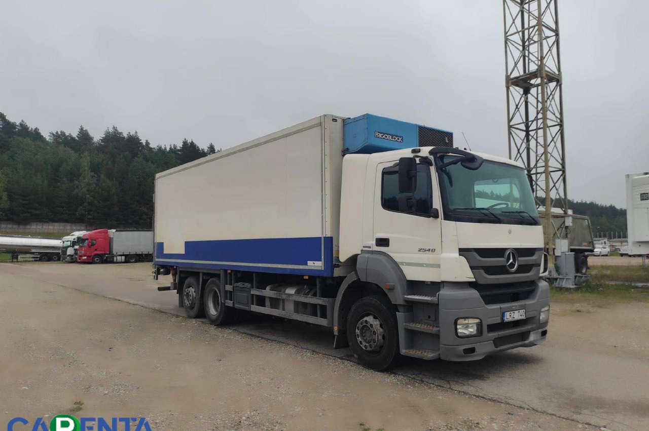 Mercedes-Benz AXOR 940.20 - Camião frigorífico: foto 2 Mercedes-Benz AXOR 940.20 - Camião frigorífico: foto 2