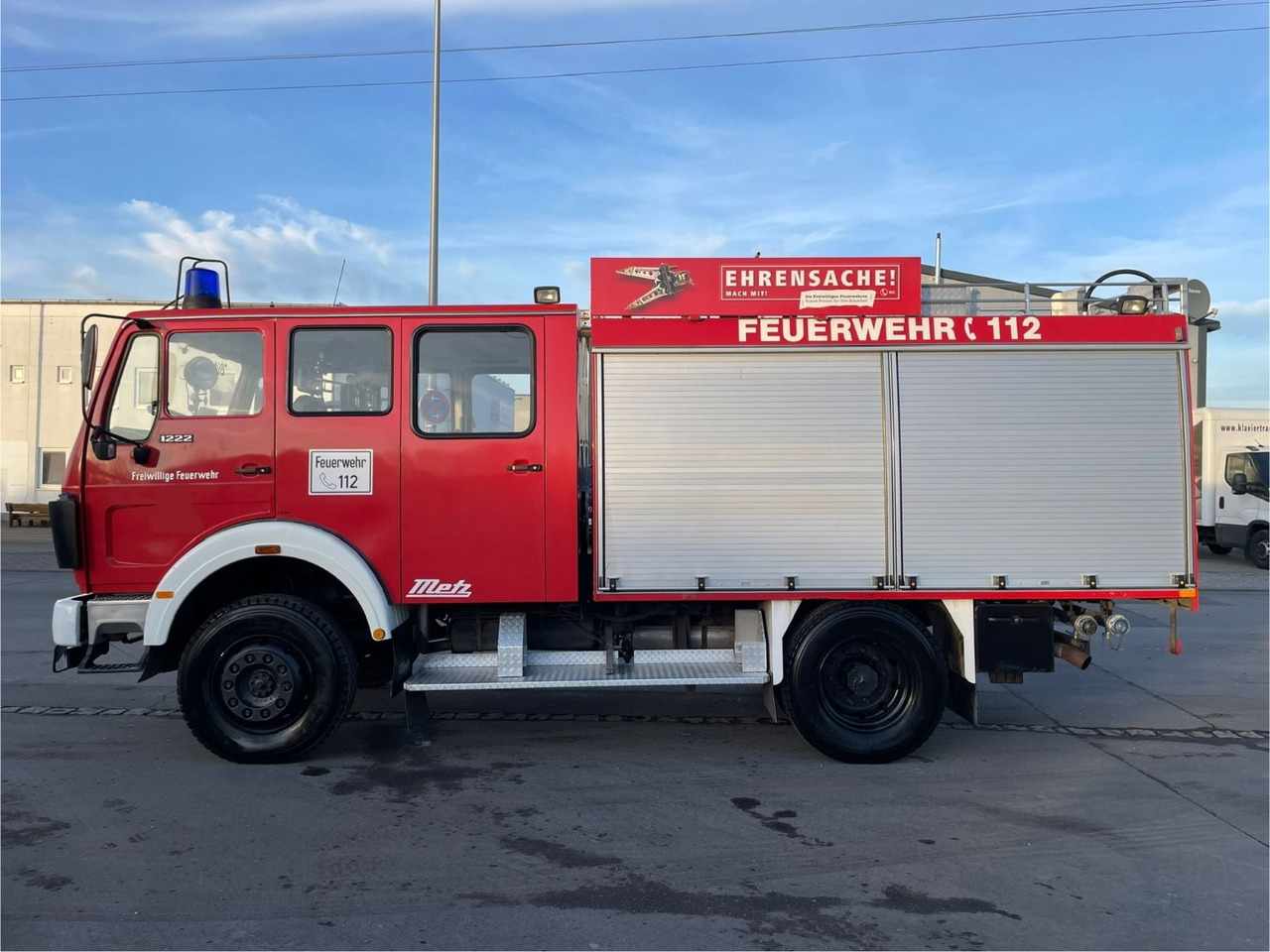 Mercedes-Benz 1222 AF 4x4 Feuerwehr/TLF16/25/2440LTR/215h/DOKA - Camião: foto 4 Mercedes-Benz 1222 AF 4x4 Feuerwehr/TLF16/25/2440LTR/215h/DOKA - Camião: foto 4
