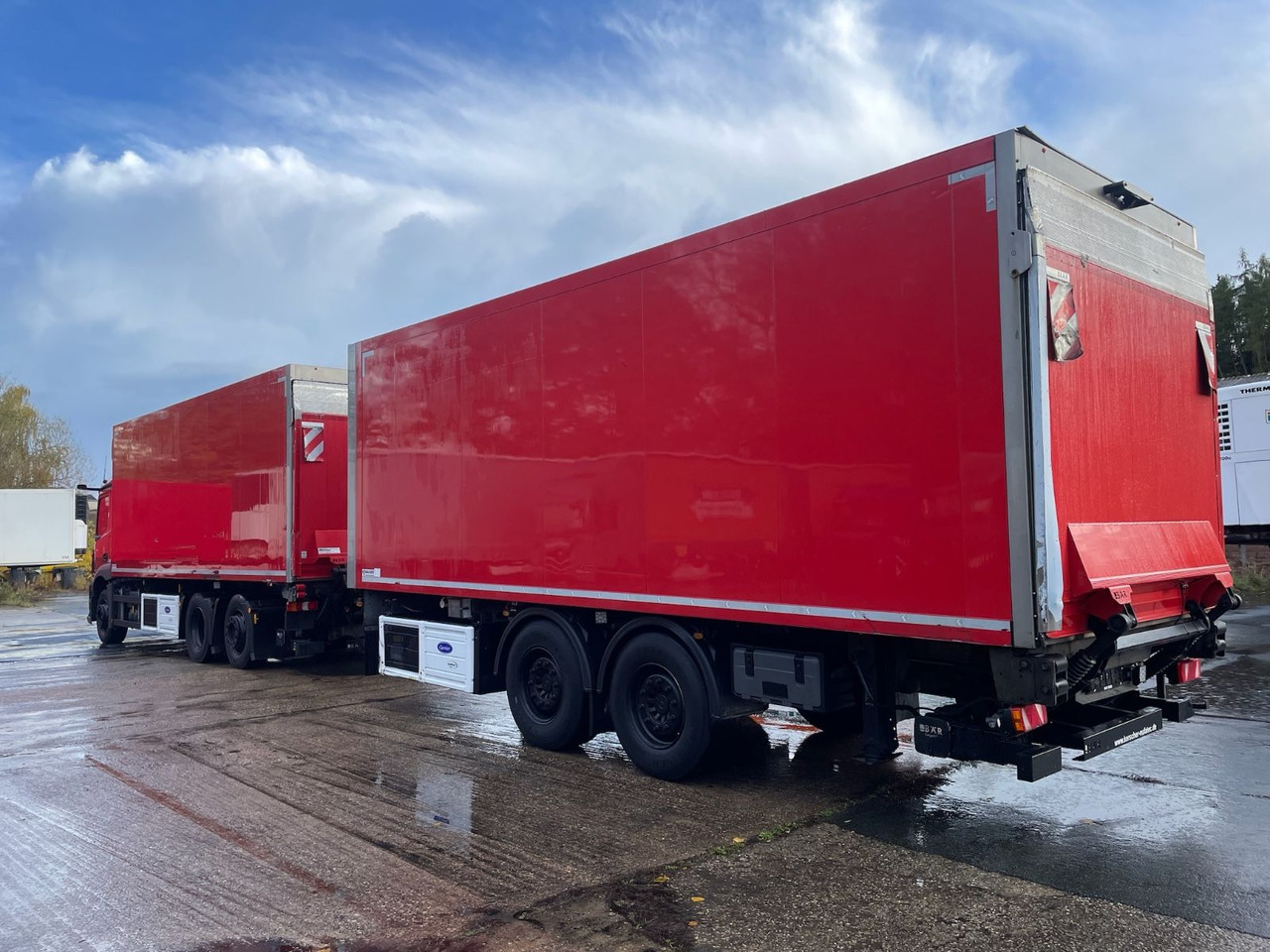 Mercedes-Benz Actros 2543 6x2 Kühlkoffer/CARRIER/KERSCHER/EU6d - Camião frigorífico: foto 4 Mercedes-Benz Actros 2543 6x2 Kühlkoffer/CARRIER/KERSCHER/EU6d - Camião frigorífico: foto 4