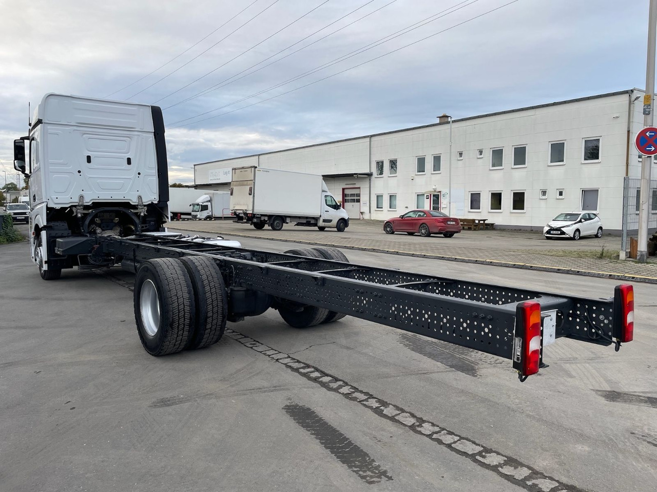 Mercedes-Benz Actros 4 1843 4x2 Fahrgestell/StandAC/ACC/EU6 - Camião chassi: foto 5 Mercedes-Benz Actros 4 1843 4x2 Fahrgestell/StandAC/ACC/EU6 - Camião chassi: foto 5