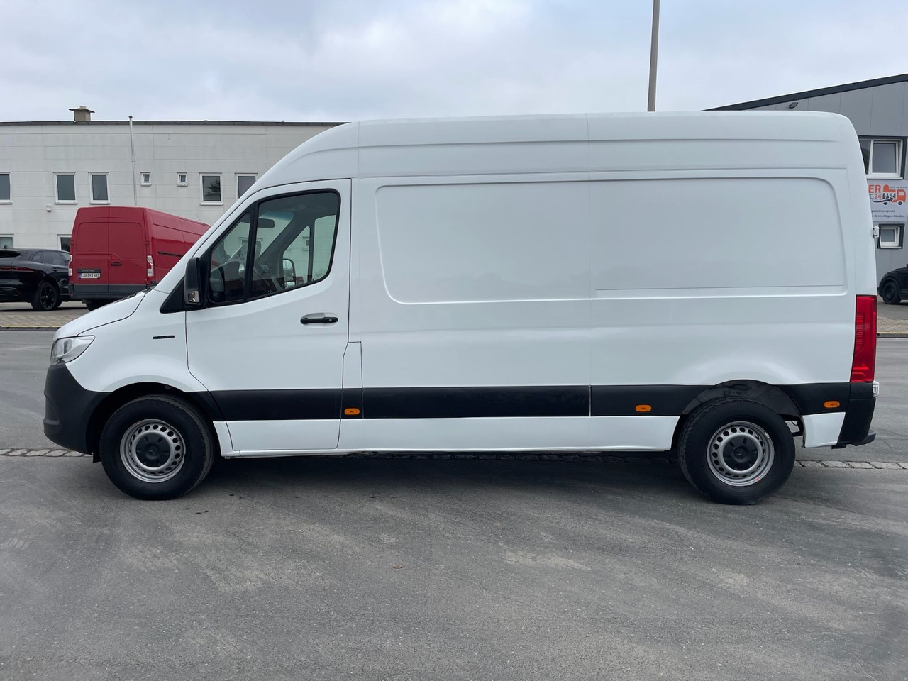 Mercedes-Benz eSprinter L2H2 Kastenwagen/47KW/AC/Kamera - Furgão, Carrinha elétrica: foto 4 Mercedes-Benz eSprinter L2H2 Kastenwagen/47KW/AC/Kamera - Furgão, Carrinha elétrica: foto 4