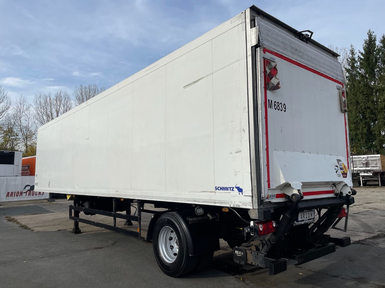 Schmitz Cargobull SKO10/CARRIER/MAXIMA1300/8810h/LBW/BÄR/Lenkachse - Semi-reboque frigorífico: foto 5 Schmitz Cargobull SKO10/CARRIER/MAXIMA1300/8810h/LBW/BÄR/Lenkachse - Semi-reboque frigorífico: foto 5