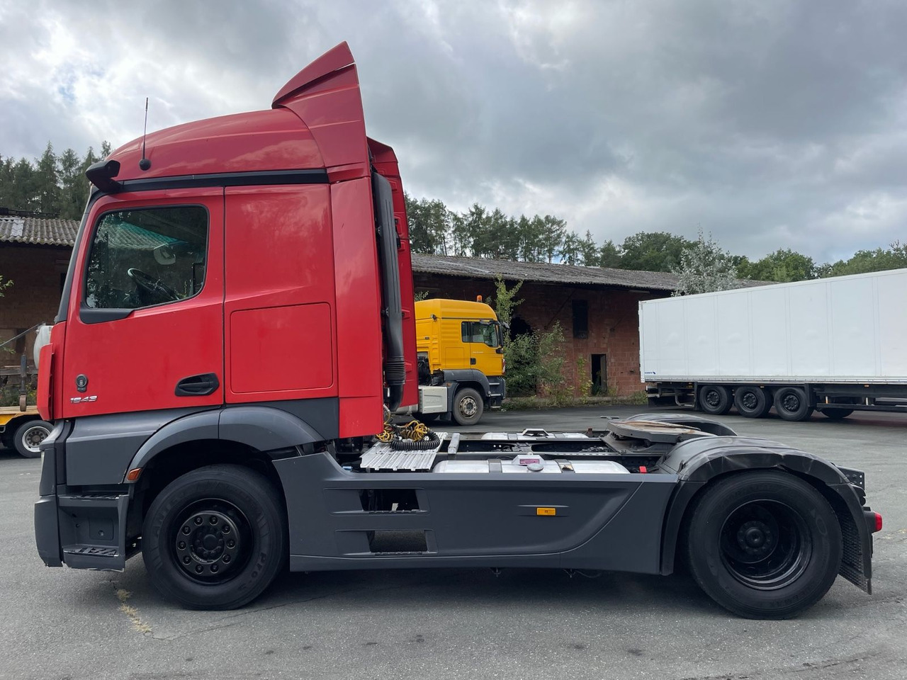 Mercedes-Benz Actros 1843/Retarder/Mirror Cam/Spoilers/MJ 2021 - Tractor: foto 3 Mercedes-Benz Actros 1843/Retarder/Mirror Cam/Spoilers/MJ 2021 - Tractor: foto 3