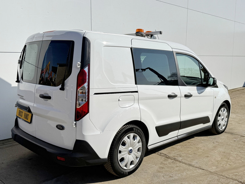 Ford Transit Connect 100pk Automaat L1 Airco Cruise Control Navigatie Camera - Furgão compacto: foto 3 Ford Transit Connect 100pk Automaat L1 Airco Cruise Control Navigatie Camera - Furgão compacto: foto 3