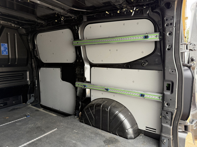 Furgão compacto Ford Transit Custom 320 2.0 TDCI 136PK L1H1 LED Adaptieve Cruise Control Camera Carplay Parkeersensoren voor achter Fabr Garantie 07-28: foto 13 Furgão compacto Ford Transit Custom 320 2.0 TDCI 136PK L1H1 LED Adaptieve Cruise Control Camera Carplay Parkeersensoren voor achter Fabr Garantie 07-28: foto 13