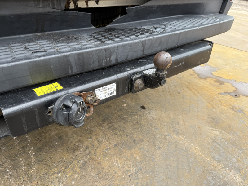 Furgão Iveco Daily 35S14 2.3 L3H2 Climate Control Cruise Control Trekhaak Imperiaal: foto 17 Furgão Iveco Daily 35S14 2.3 L3H2 Climate Control Cruise Control Trekhaak Imperiaal: foto 17