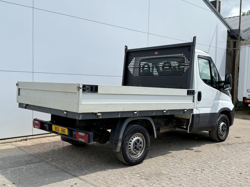 Iveco Daily 35S14 2.3 Open Laadbak Pritische Airco Cruise Control Lucht Geveerde Stoel - Carrinha de caixa aberta: foto 3 Iveco Daily 35S14 2.3 Open Laadbak Pritische Airco Cruise Control Lucht Geveerde Stoel - Carrinha de caixa aberta: foto 3