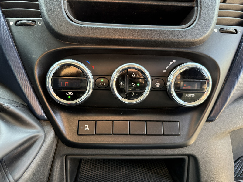 Carrinha de caixa aberta, Carrinha cabine dupla Iveco Daily 35S16 2.3 Automaat Dubbele Cabine Trekhaak 3.5t Climate Control 7 Zitplaatsen Standkachel DC: foto 17