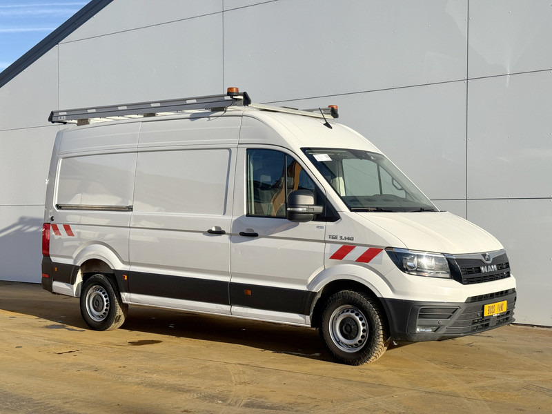 MAN TGE 3.140 2.0 TDI L3H3 Airco Cruise Control Trekhaak Carplay Navigatie Parkeersensoren voor achter - Furgão: foto 4 MAN TGE 3.140 2.0 TDI L3H3 Airco Cruise Control Trekhaak Carplay Navigatie Parkeersensoren voor achter - Furgão: foto 4
