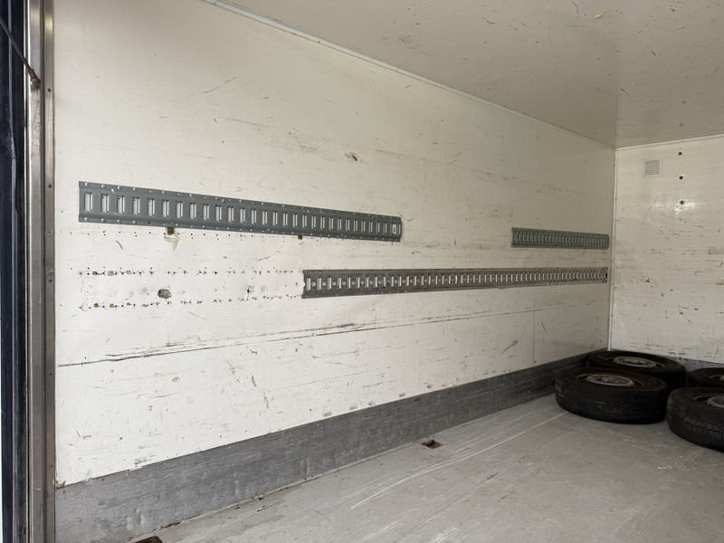 Carrinha de contentor Mercedes-Benz Sprinter 316 2.2 CDI Automaat Laadklep Lane Assist Standkachel Climate Control Bakwagen Meubelbak: foto 15 Carrinha de contentor Mercedes-Benz Sprinter 316 2.2 CDI Automaat Laadklep Lane Assist Standkachel Climate Control Bakwagen Meubelbak: foto 15