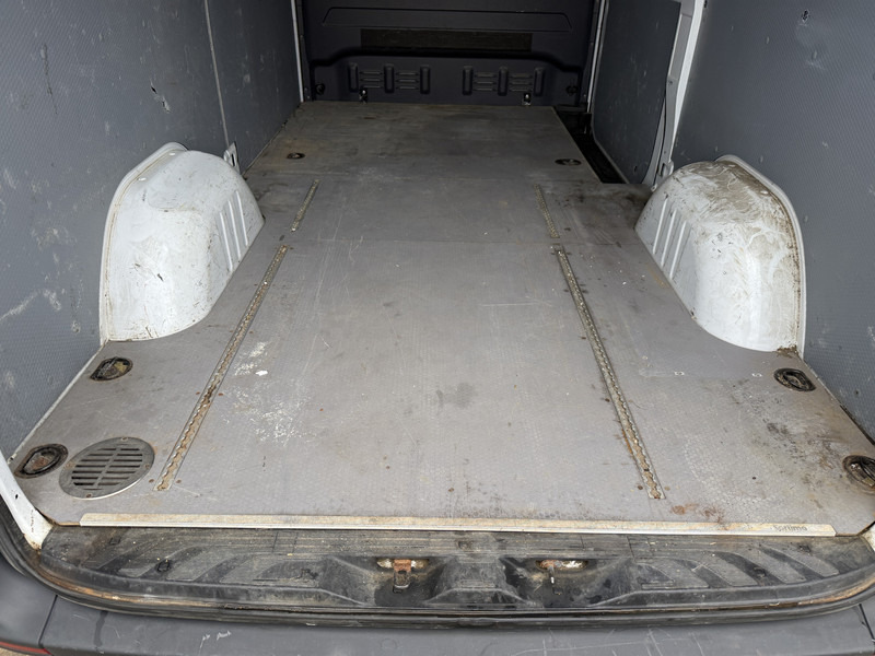 Furgão Mercedes-Benz Sprinter 317 1.9 CDI L2H2 Climate Control Cruise Control Camera ESP Lane Assist Trekhaak: foto 15 Furgão Mercedes-Benz Sprinter 317 1.9 CDI L2H2 Climate Control Cruise Control Camera ESP Lane Assist Trekhaak: foto 15