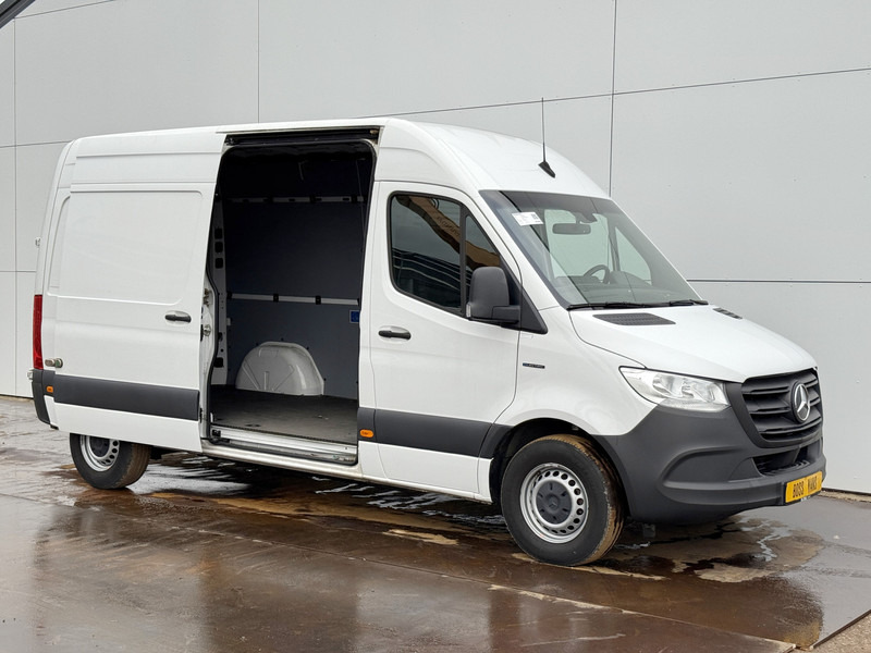 Mercedes-Benz eSprinter 112 L2H2 100% Elektrisch 55kWh 168km WLTP 80kw Snelladen Climate Control Camera Stoelverwarming - Furgão, Carrinha elétrica: foto 5 Mercedes-Benz eSprinter 112 L2H2 100% Elektrisch 55kWh 168km WLTP 80kw Snelladen Climate Control Camera Stoelverwarming - Furgão, Carrinha elétrica: foto 5