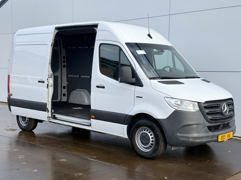 Mercedes-Benz eSprinter 312 ALL-IN PRIJS L2H2 55kWh 168km WLTP 80kw Snelladen Climate Control Camera Stoelverwarming Laadkabel - Furgão, Carrinha elétrica: foto 5 Mercedes-Benz eSprinter 312 ALL-IN PRIJS L2H2 55kWh 168km WLTP 80kw Snelladen Climate Control Camera Stoelverwarming Laadkabel - Furgão, Carrinha elétrica: foto 5