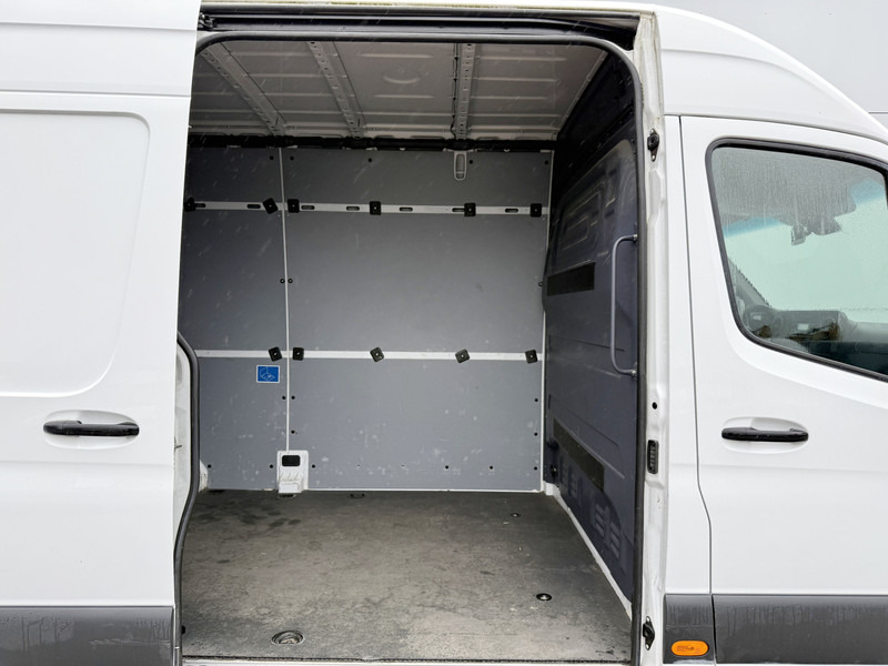 Leasing de Mercedes-Benz eSprinter 312 ALL-IN PRIJS L2H2 55kWh 168km WLTP 80kw Snelladen Climate Control Camera Stoelverwarming Laadkabel Mercedes-Benz eSprinter 312 ALL-IN PRIJS L2H2 55kWh 168km WLTP 80kw Snelladen Climate Control Camera Stoelverwarming Laadkabel: foto 10 Leasing de Mercedes-Benz eSprinter 312 ALL-IN PRIJS L2H2 55kWh 168km WLTP 80kw Snelladen Climate Control Camera Stoelverwarming Laadkabel Mercedes-Benz eSprinter 312 ALL-IN PRIJS L2H2 55kWh 168km WLTP 80kw Snelladen Climate Control Camera Stoelverwarming Laadkabel: foto 10