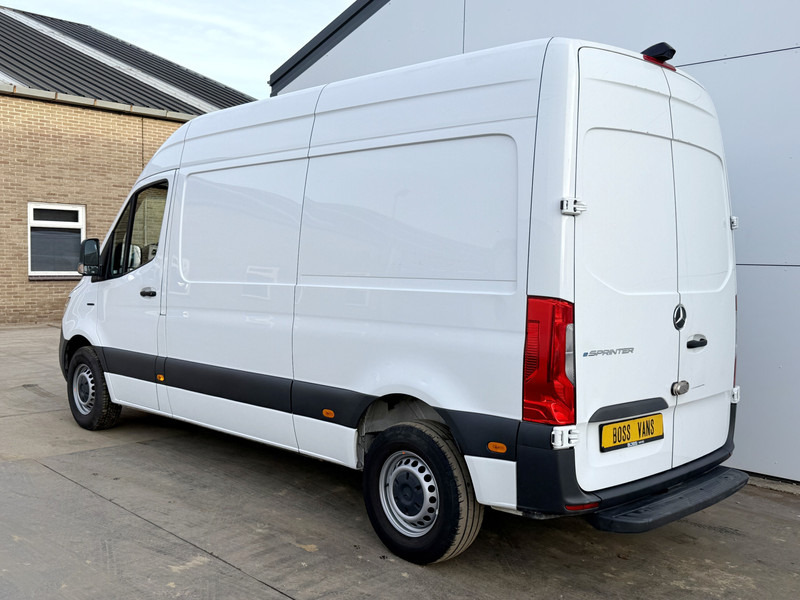 Mercedes-Benz eSprinter 312 ALL-IN PRIJS L2H2 55kWh 168km WLTP 80kw Snelladen Climate Control Stoelverwarming - Furgão, Carrinha elétrica: foto 2 Mercedes-Benz eSprinter 312 ALL-IN PRIJS L2H2 55kWh 168km WLTP 80kw Snelladen Climate Control Stoelverwarming - Furgão, Carrinha elétrica: foto 2