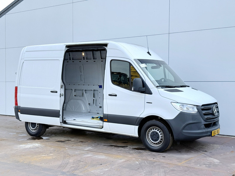 Mercedes-Benz eSprinter 312 L2H2 Elektrisch 41kWh 120pk Climate Control Camera Stoelverwarming - Furgão, Carrinha elétrica: foto 5 Mercedes-Benz eSprinter 312 L2H2 Elektrisch 41kWh 120pk Climate Control Camera Stoelverwarming - Furgão, Carrinha elétrica: foto 5
