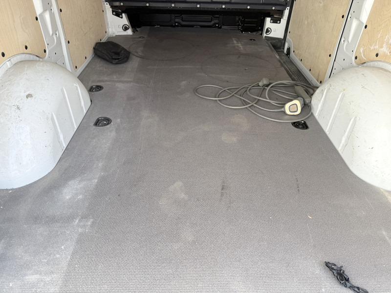 Furgão compacto, Carrinha elétrica Mercedes-Benz eVito 111 Elektrisch 41kWh 138KM WLTP Extra Lang Climate Control Camera Stoelverwarming: foto 13