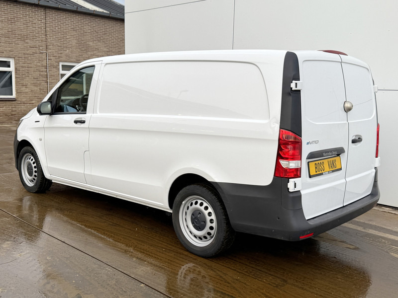 Mercedes-Benz eVito 112 Elektrisch 66kWh 280km WLTP Snelladen Climate Control Camera Parkeersensoren voor achter Stoelverwarming - Furgão compacto, Carrinha elétrica: foto 2 Mercedes-Benz eVito 112 Elektrisch 66kWh 280km WLTP Snelladen Climate Control Camera Parkeersensoren voor achter Stoelverwarming - Furgão compacto, Carrinha elétrica: foto 2