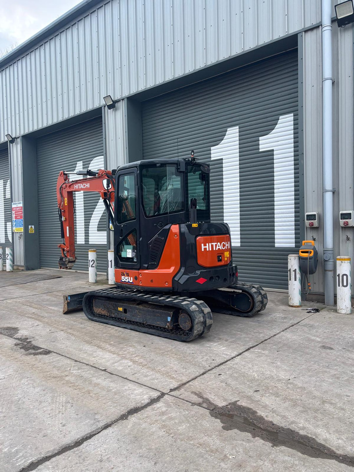 Hitachi ZX55U-6 CLR - Mini escavadeira: foto 3 Hitachi ZX55U-6 CLR - Mini escavadeira: foto 3