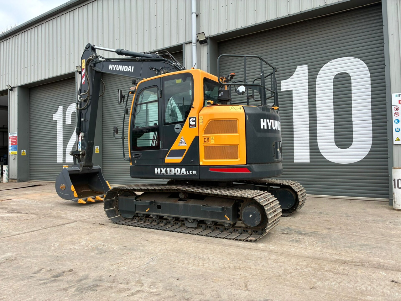 Hyundai HX130ALCR - Escavadora de rastos: foto 3 Hyundai HX130ALCR - Escavadora de rastos: foto 3