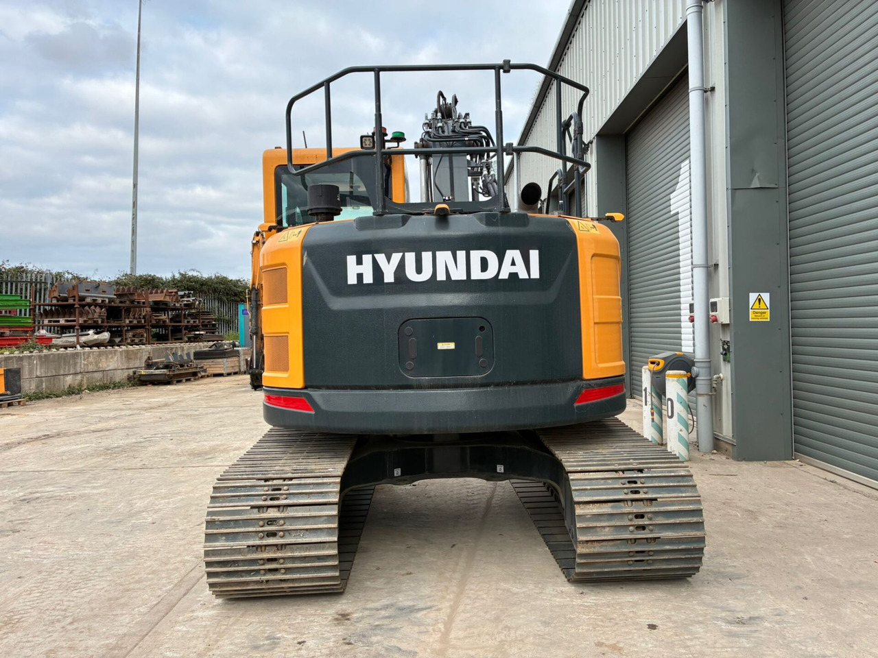 Hyundai HX130ALCR - Escavadora de rastos: foto 4 Hyundai HX130ALCR - Escavadora de rastos: foto 4